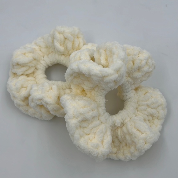 Wholesale 10 Oversized Scrunchies Hair Ties Crochet Handmade Mystery Colors - Picture 10 of 16